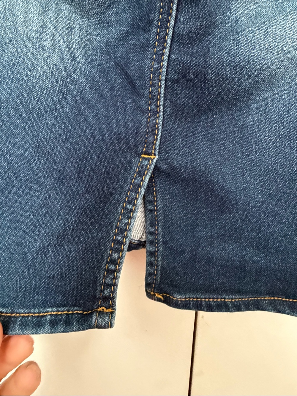 Denim Skirt - stretchy ! - Picture 5 of 6